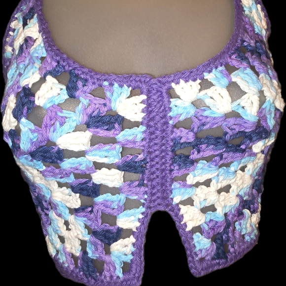 Crochet top - Picture 1 of 1